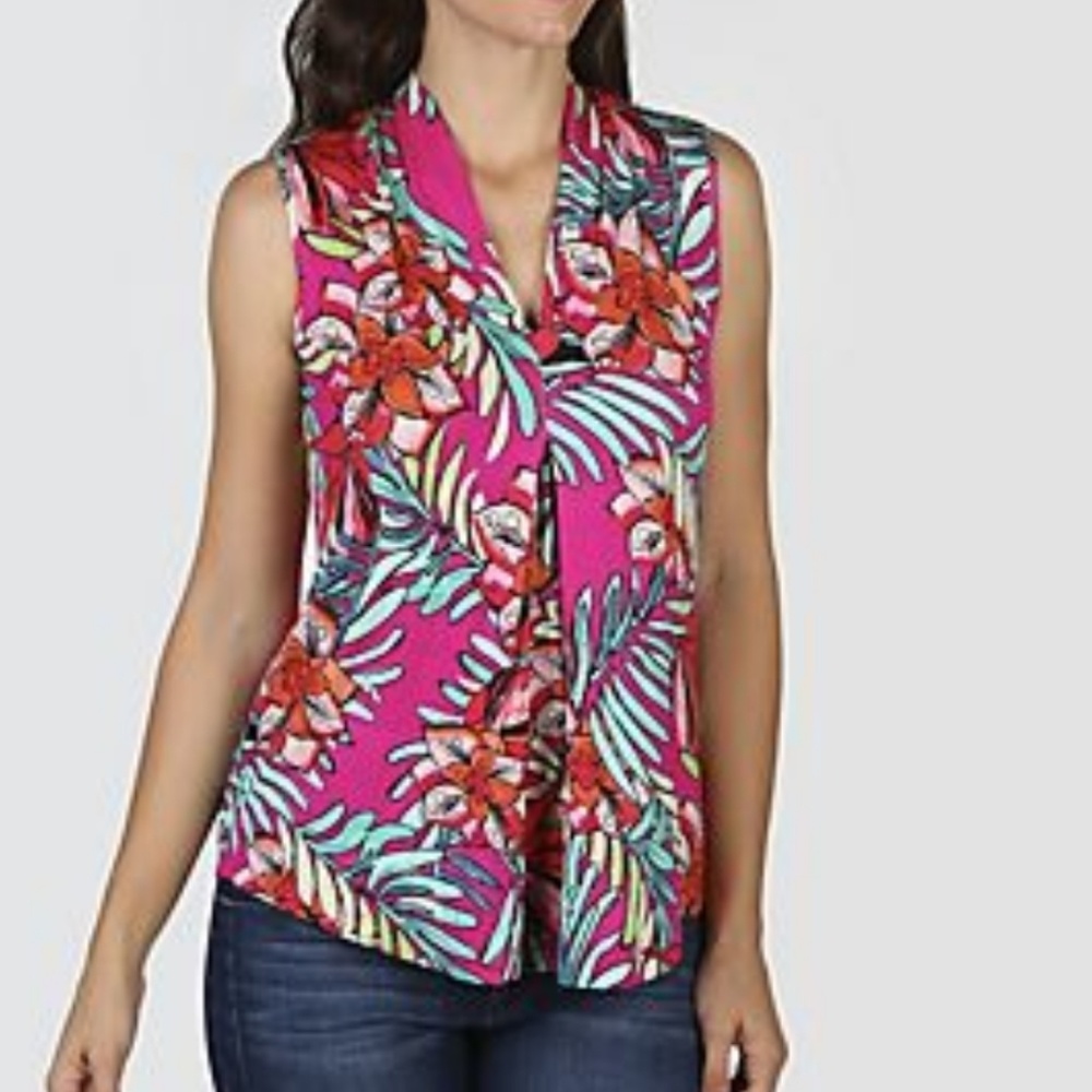 NWT Cable & Gauge Floral Pleat Top Pink Medium
